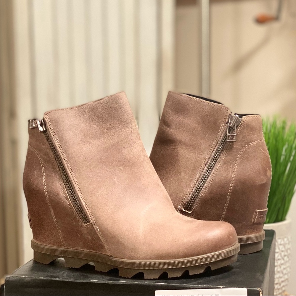 Sorel wedges